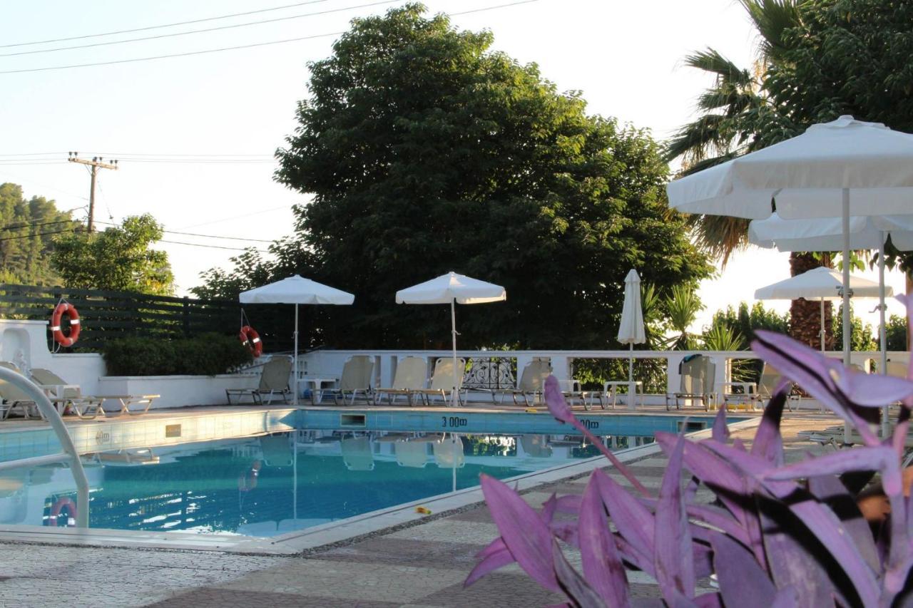 Elios Holidays Hotel Нео Клима Екстериор снимка