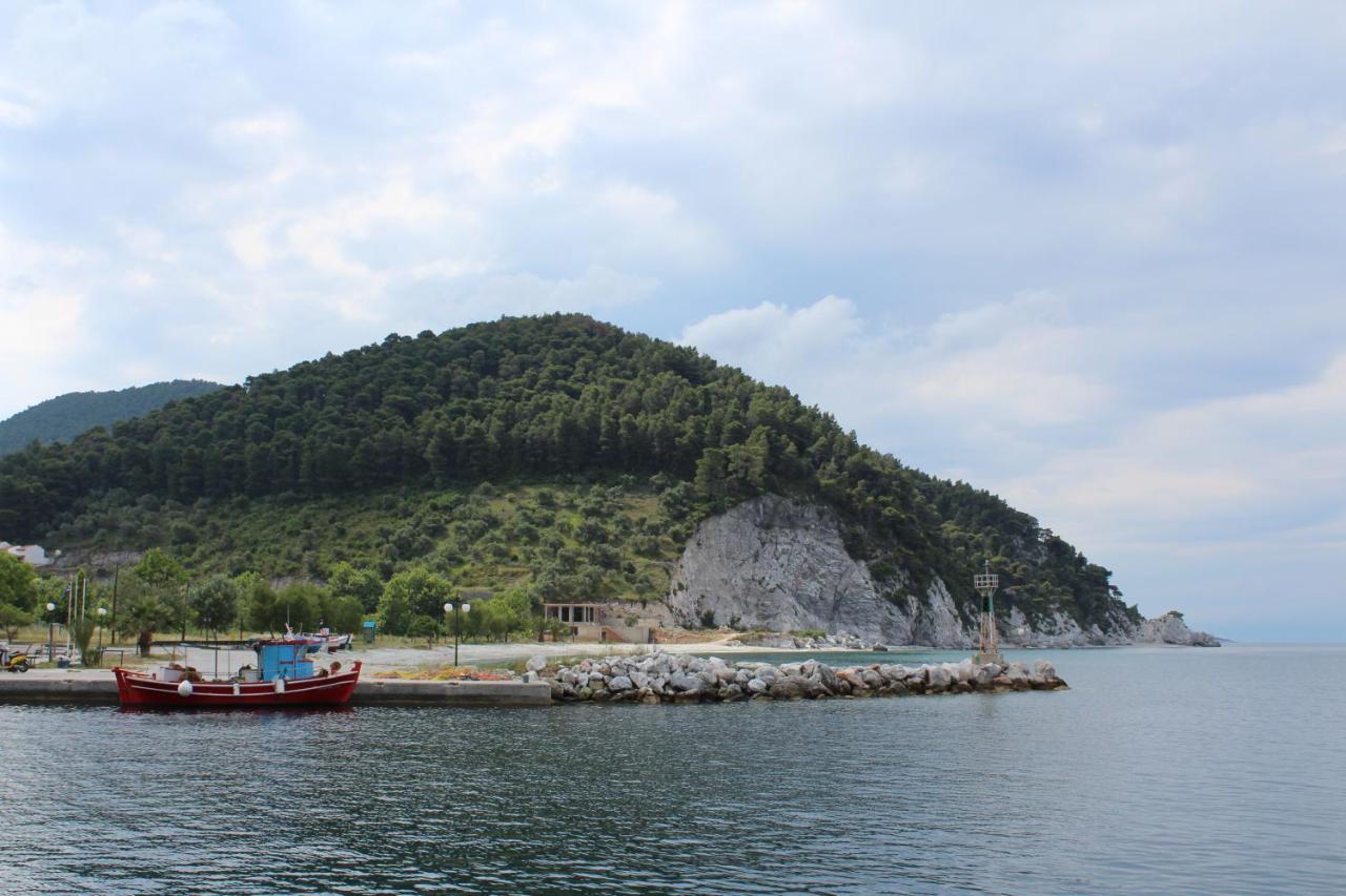 Elios Holidays Hotel Нео Клима Екстериор снимка