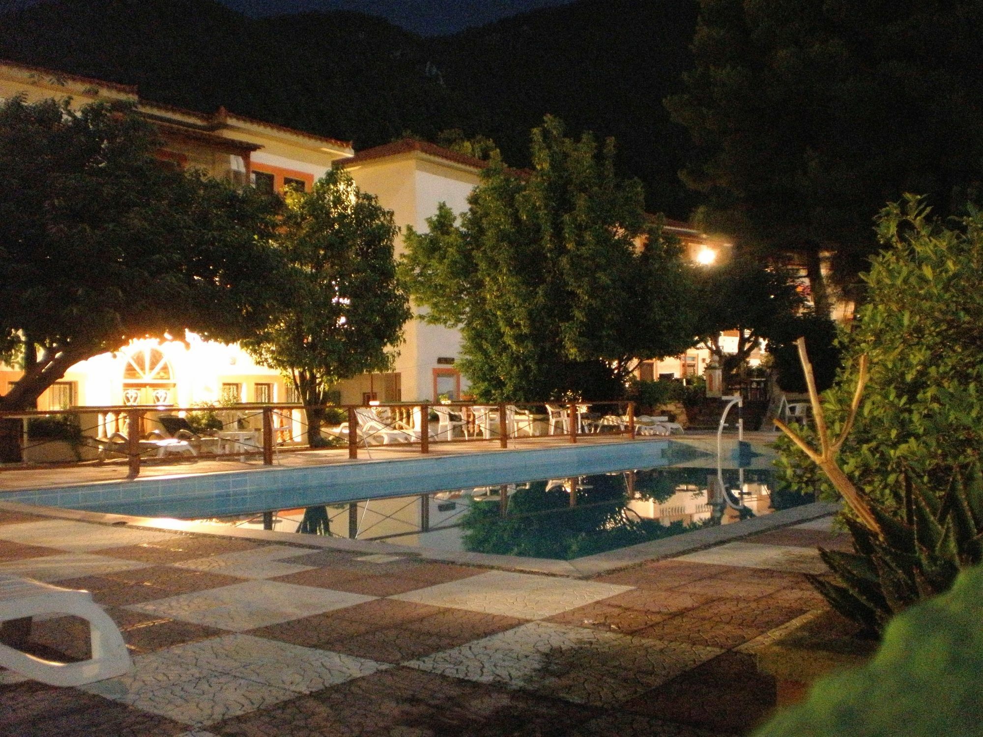 Elios Holidays Hotel Нео Клима Екстериор снимка